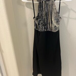 Black and Gray Sleeveless Dress